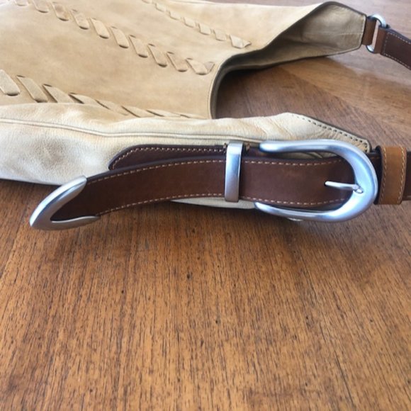 Guaranteed authentic Frye “Jacui Hobo Bag”. New with tags. - Picture 5 of 9